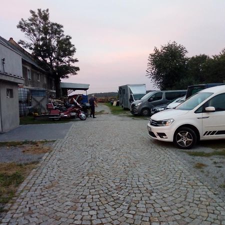U Bronka W Ksiazecym Lesie Villa Niedaszow Dış mekan fotoğraf