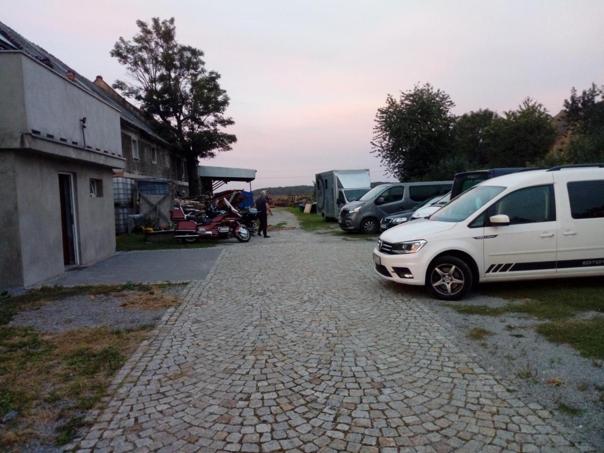 U Bronka W Ksiazecym Lesie Villa Niedaszow Dış mekan fotoğraf